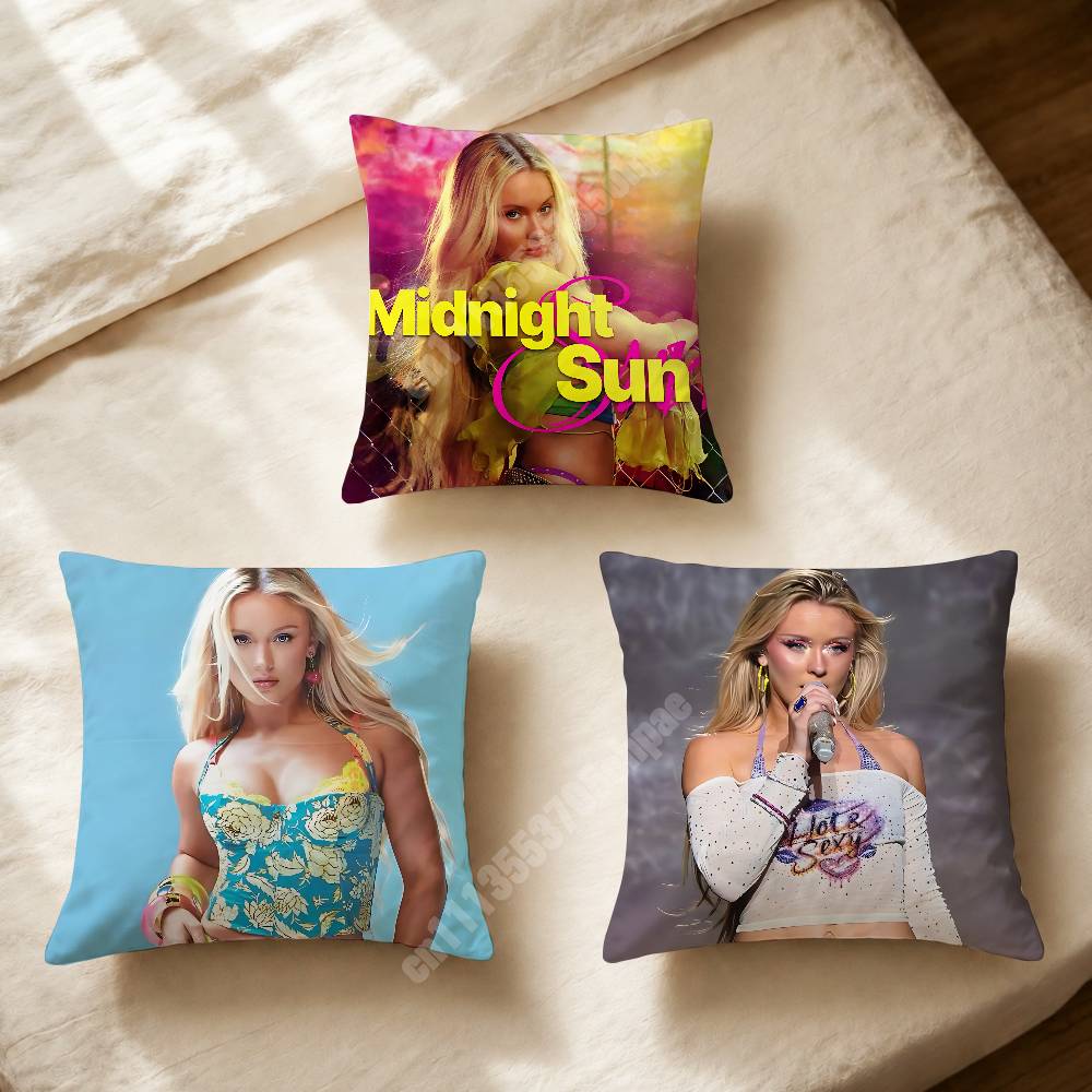 Zara Home Textiles - Z-Zara L-Larsson Midnight Sun Bedrukte Kussenhoes